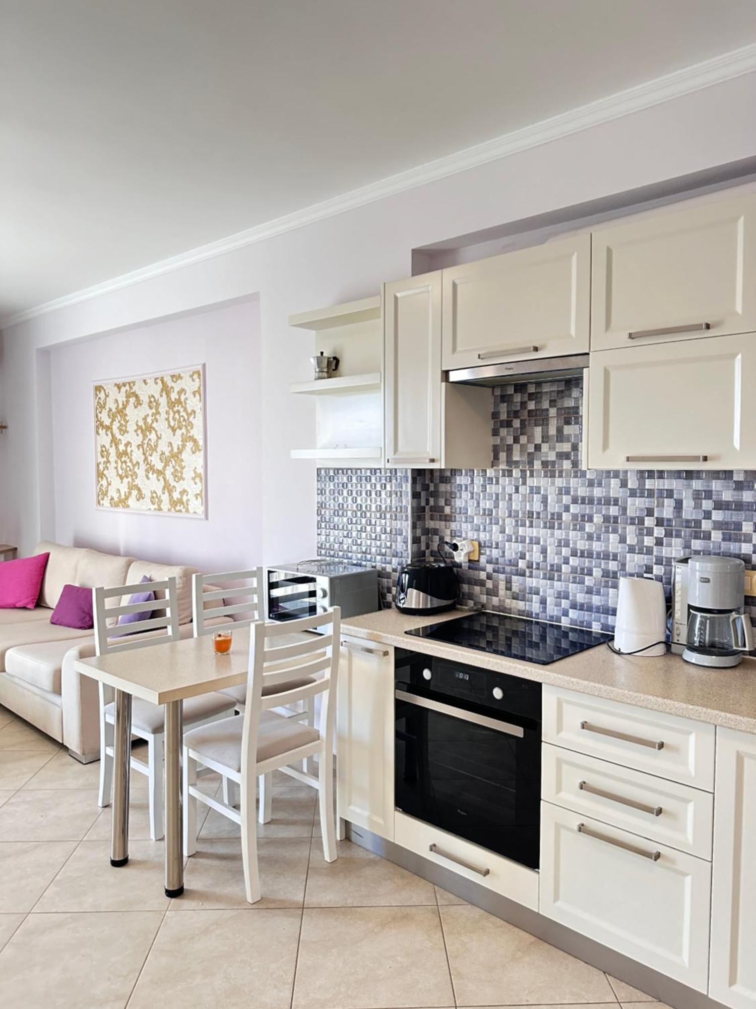 Violet Sea View Apartment ซารานเดอ ภายนอก รูปภาพ