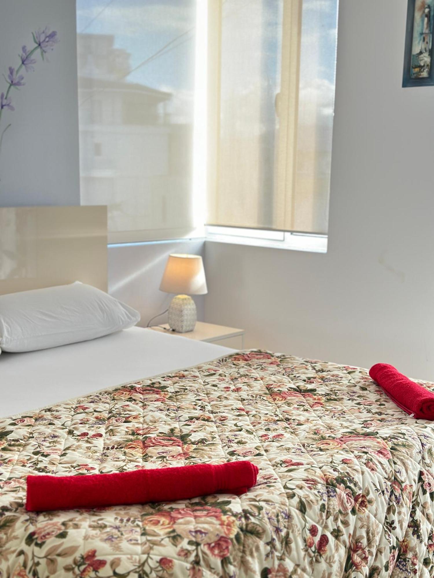 Violet Sea View Apartment ซารานเดอ ภายนอก รูปภาพ